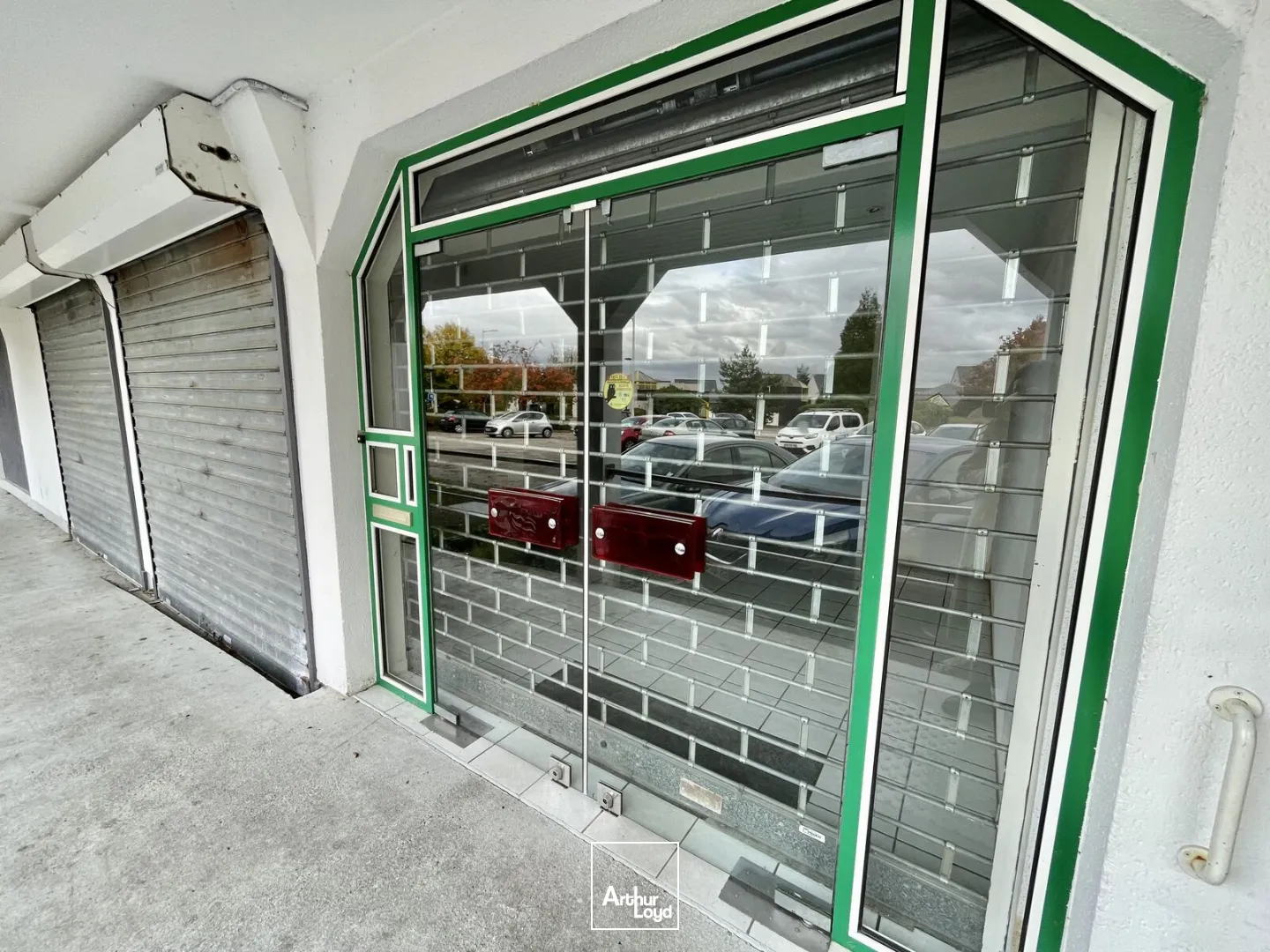 Locaux commerciaux à louer à PETIT COURONNE 76650