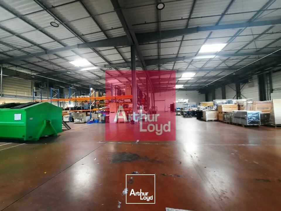 SECTEUR ISSOIRE A LOUER ENTREPOT 2000 M² AVEC QUAIS 