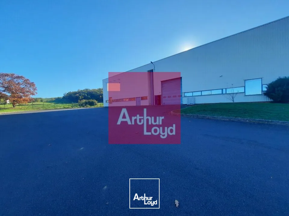 SECTEUR ISSOIRE A LOUER ENTREPOT 2000 M² AVEC QUAIS 