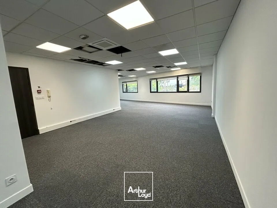 BUREAUX à LOUER de 112 m²