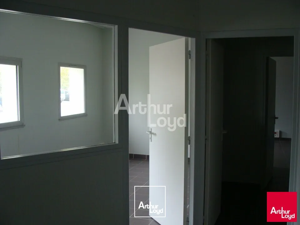 A LOUER - DEOLS - BUREAUX 95m² - Ref 2240