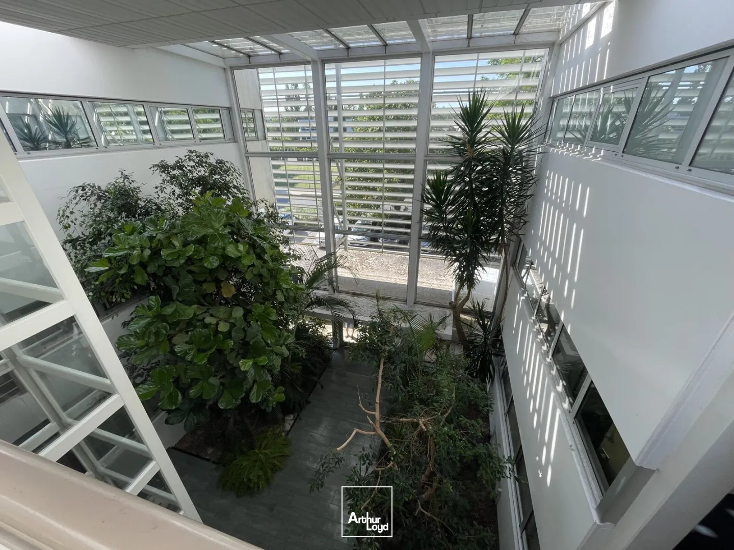 À vendre - Bureaux rénovés au coeur du Parc Georges Besse à Nîmes