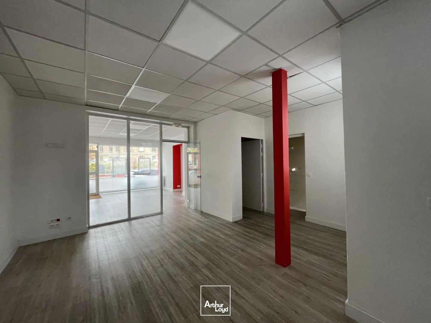 Locaux commerciaux à louer à EVREUX 27000