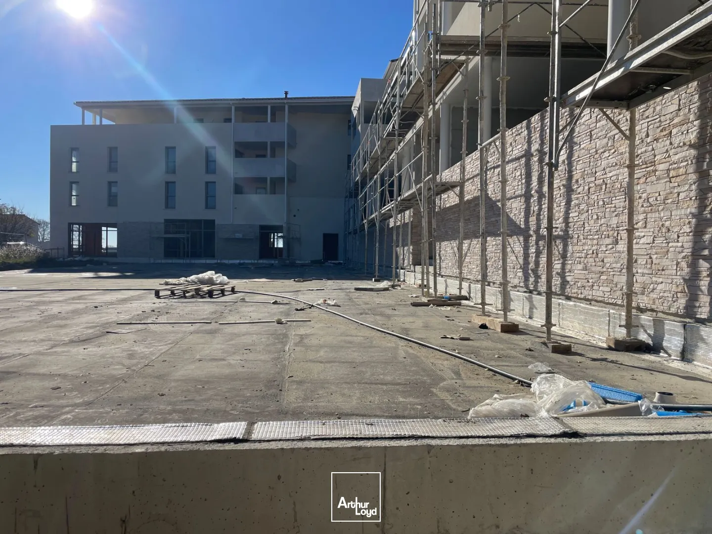 Rare sur le Coeur d'Hérault, Bureaux bruts à l'acquisition de 305 m2