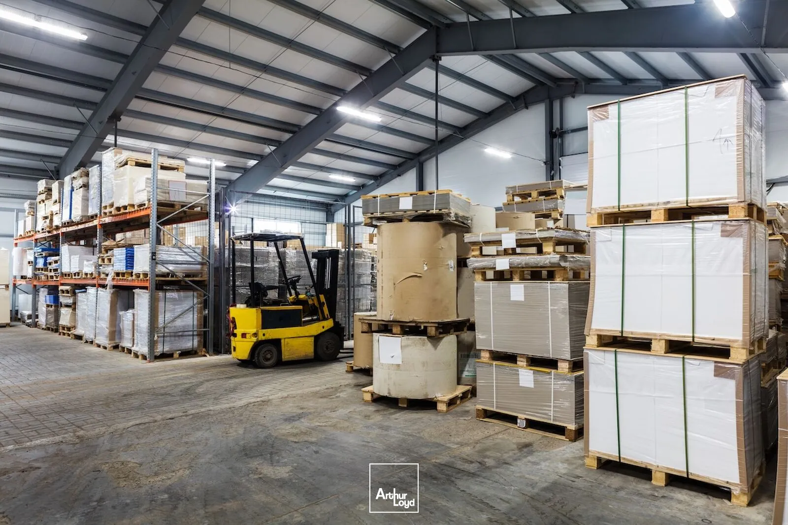 Locaux d'activité ou commercial à la vente de 760 m2 divisibles - Castelnaudary 