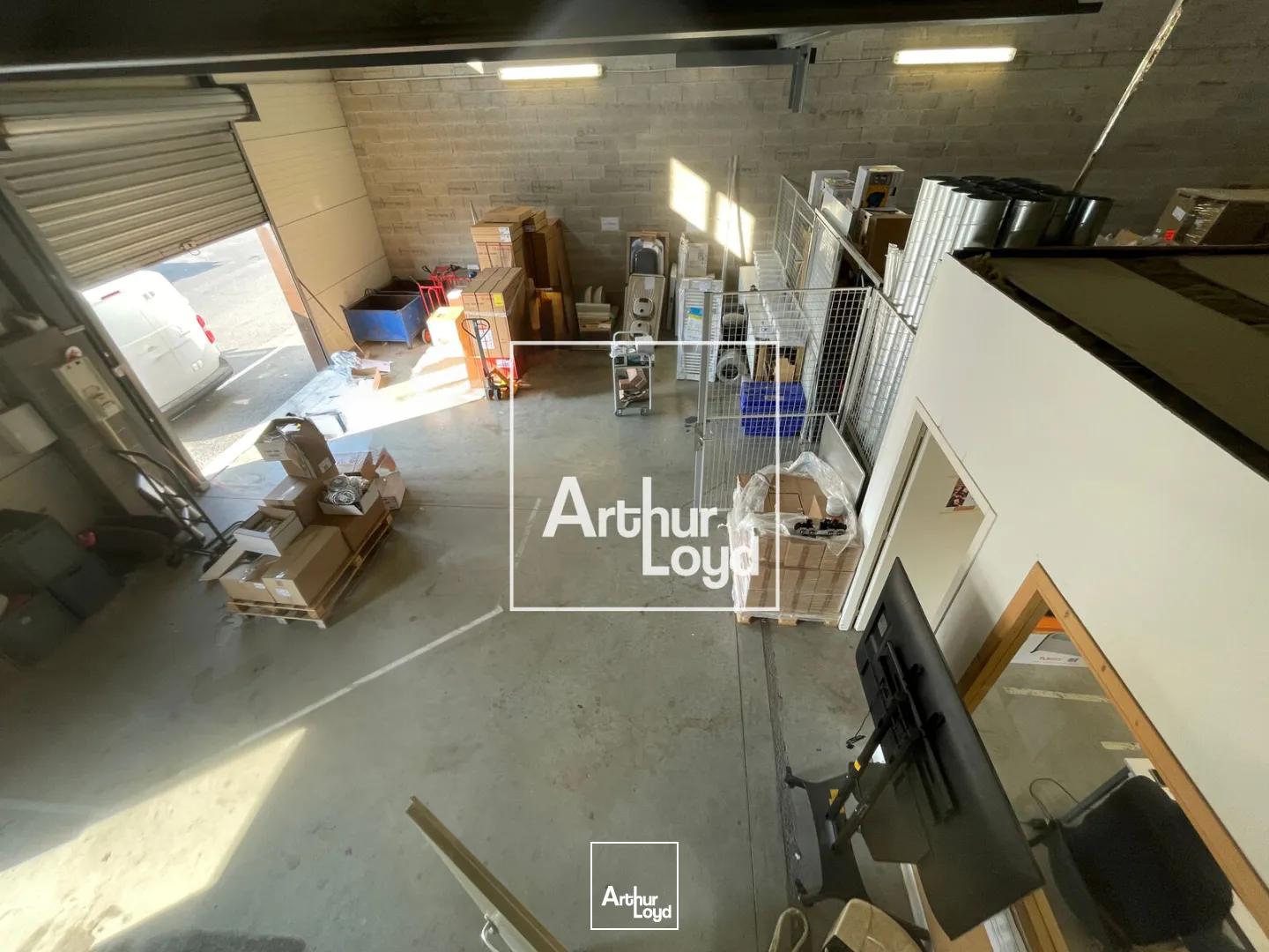 Local d'activité de 239 m² à louer - Vendres - Site professionnel dynamique, accès immédiat A9 et Ouest de Béziers