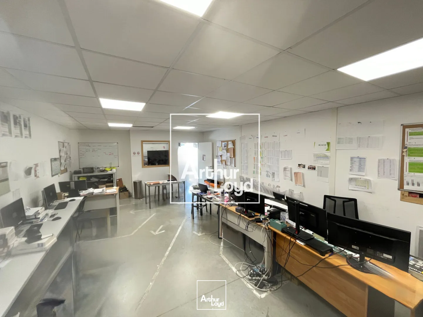 Local d'activité de 239 m² à louer - Vendres - Site professionnel dynamique, accès immédiat A9 et Ouest de Béziers