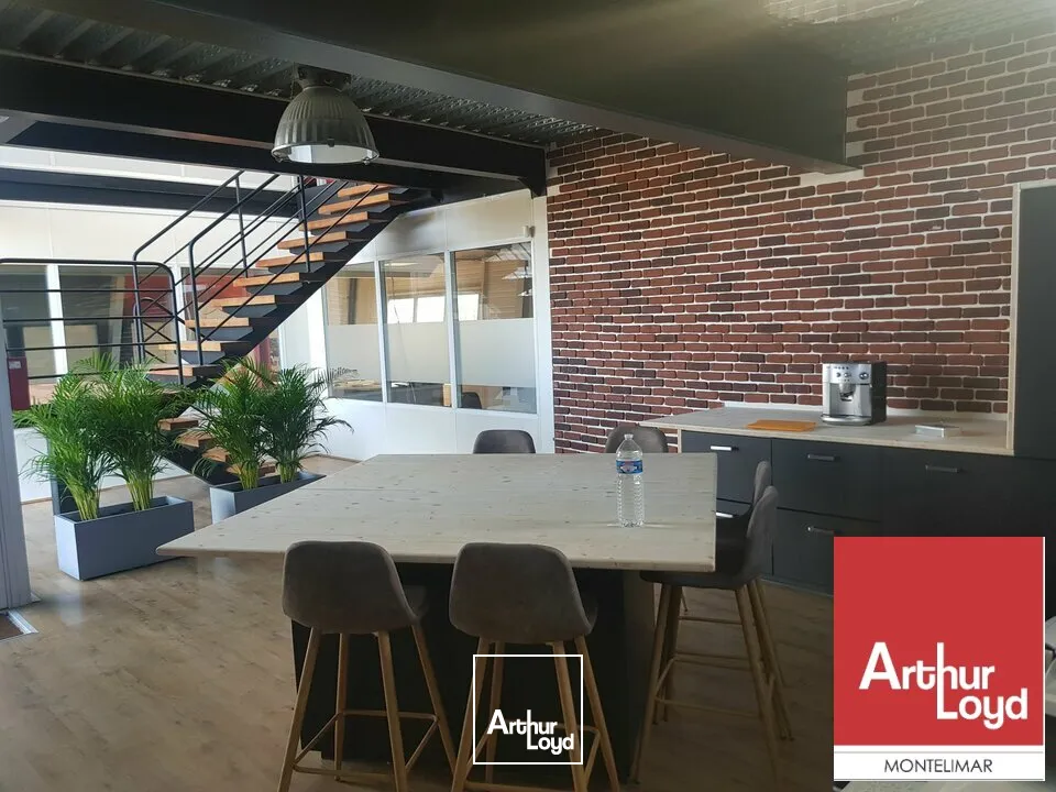MONTELIMAR - Axe passant - A louer plateau de bureaux en rez-de-chaussée 