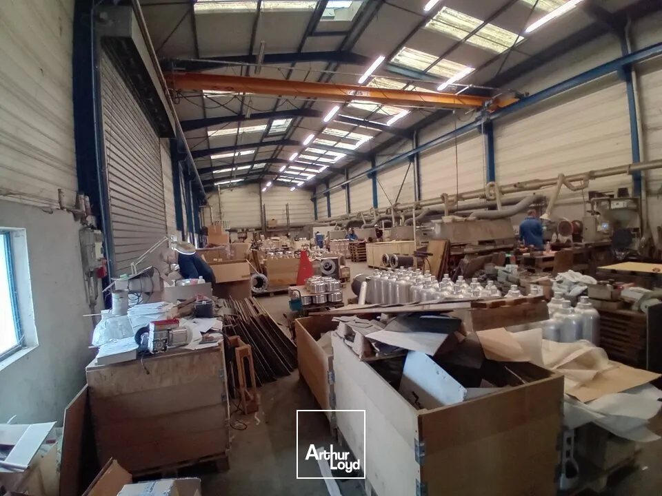 A VENDRE local d'activité spécial investisseur