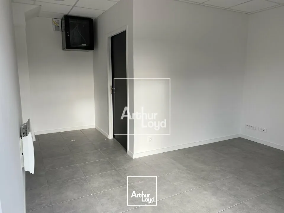 BONDOUFLE - LOCAL A LOUER