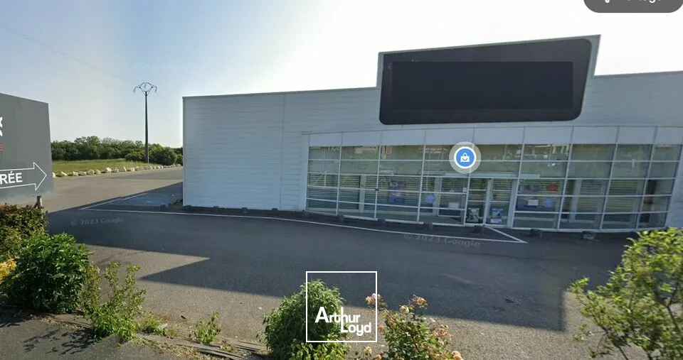 Investissement immobilier d'entreprise : murs commerciaux loués à vendre à Poitiers