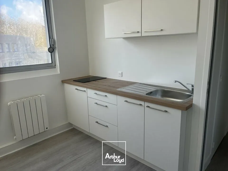 TOURS SUD - SAINT-AVERTIN LES GRANGES GALAND A10 - A LOUER 91 M² BUREAUX - 3 PARKINGS