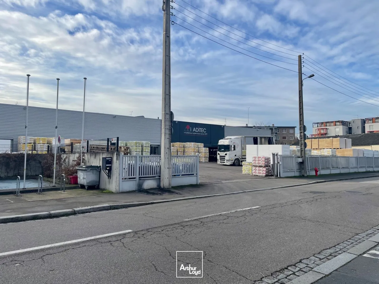 Locaux d'activité à louer à SOTTEVILLE LES ROUEN 76300