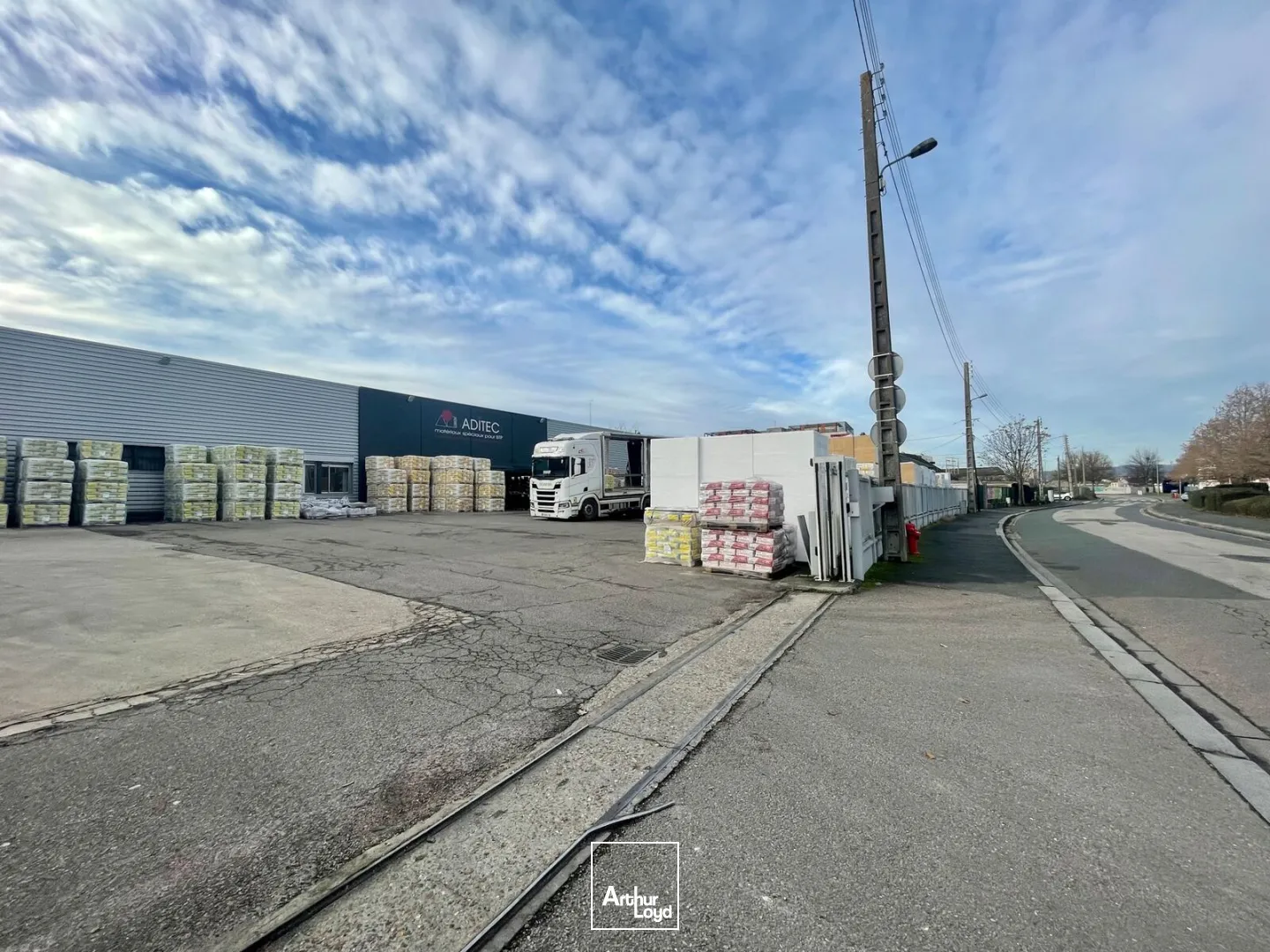 Locaux d'activité à louer à SOTTEVILLE LES ROUEN 76300