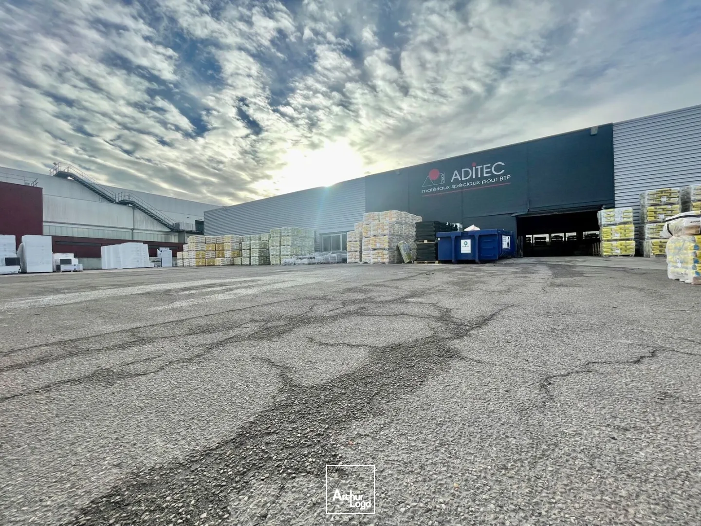 Locaux d'activité à louer à SOTTEVILLE LES ROUEN 76300