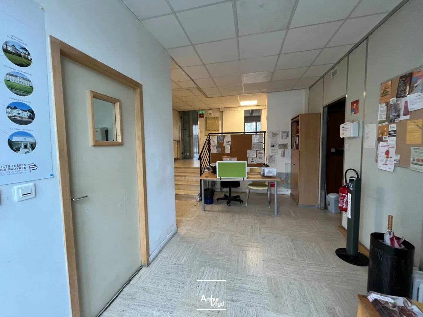 local commercial avec linéaire de vitrine conséquent de 193m²