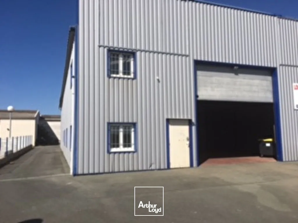 A louer Local d'activité Usseau 500 m²