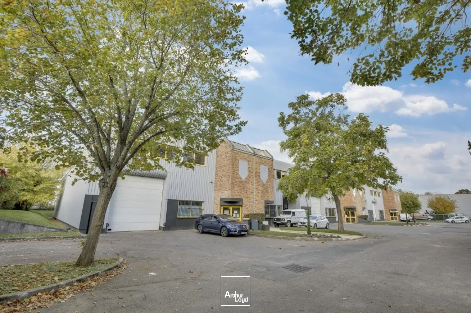 NOUVELLE SURFACE D'ACTIVITES A LOUER