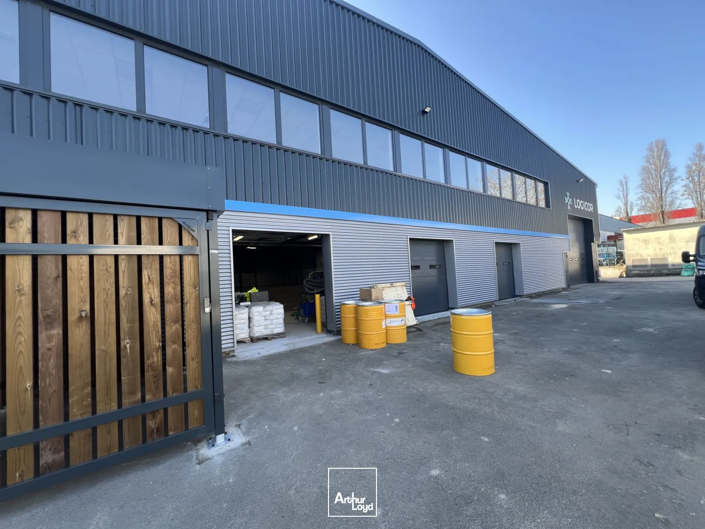 Entrepôts à louer à LE BLANC MESNIL 93150