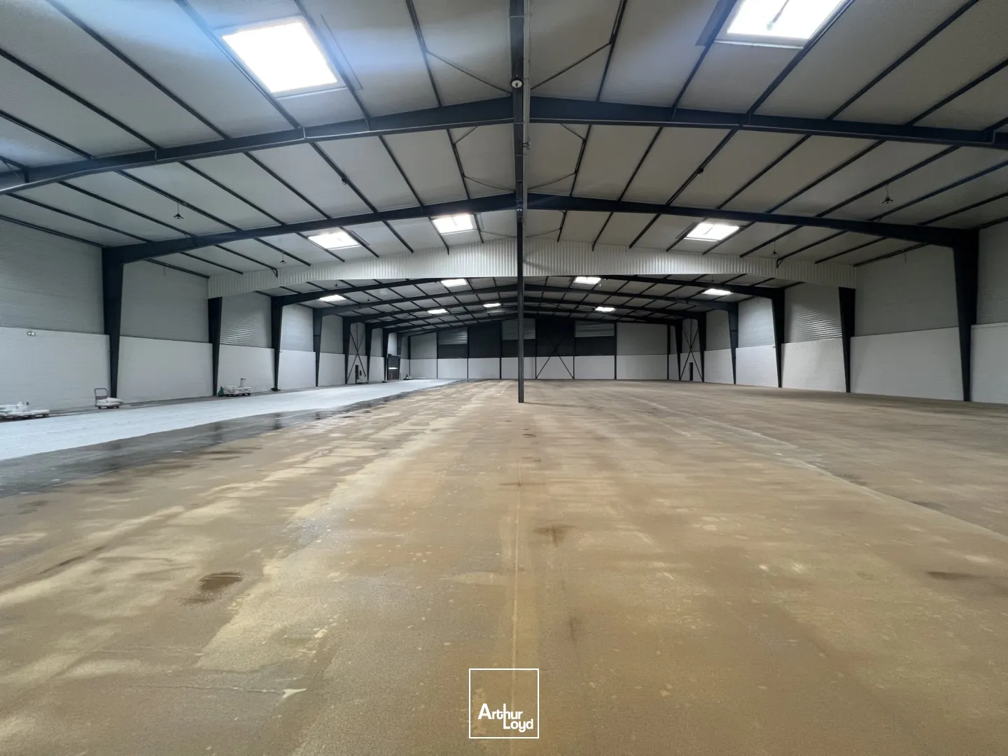 Entrepôts à louer à LE BLANC MESNIL 93150