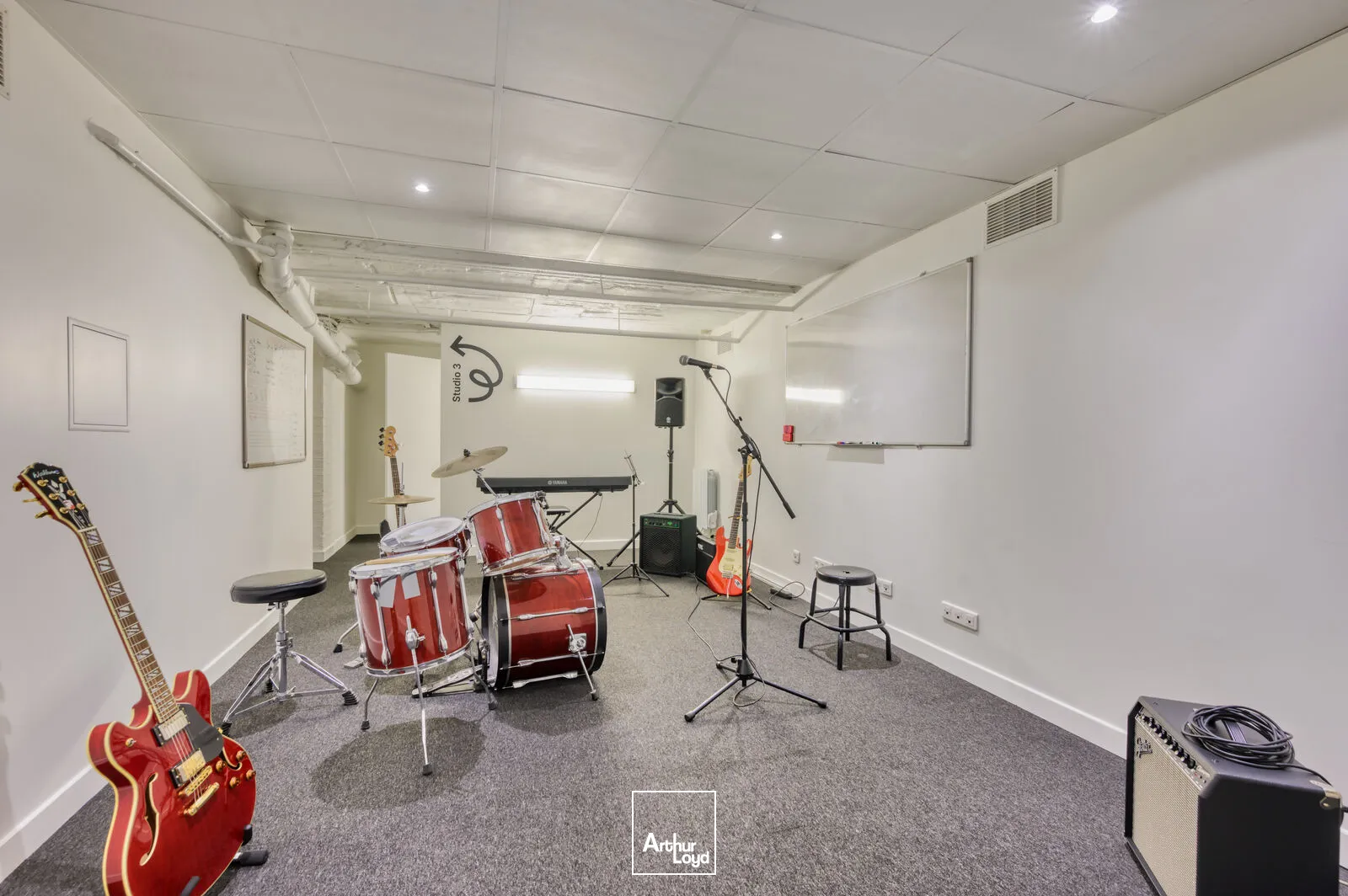 Bureaux de standing avec show-room à louer - Secteur Raspail Montparnasse/Luxembourg, excellente accessibilité