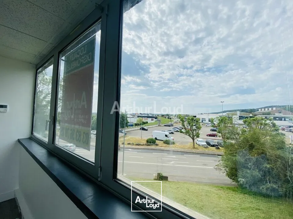 BUREAUX à LOUER de 92 m²