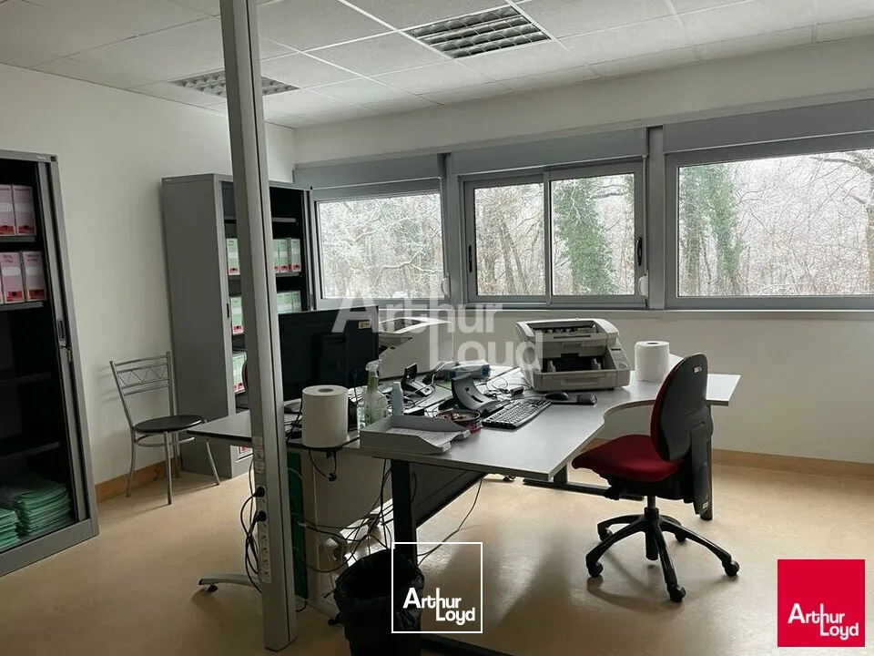 VINEUIL - LOCATION BUREAUX 128,33 M² - PROCHE VOIE RAPIDE