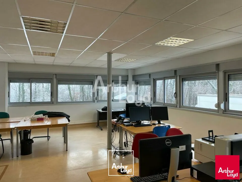 VINEUIL - LOCATION BUREAUX 128,33 M² - PROCHE VOIE RAPIDE