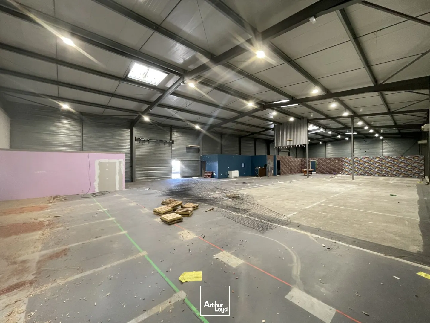 Béziers, LOCAL D'ACTIVITE A LOUER de 1&nbsp;000 m2 - Accessibilité immédiate A9, visibilité stratégique et prestations techniques