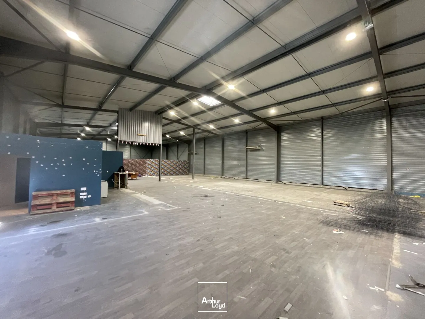 Béziers, LOCAL D'ACTIVITE A LOUER de 1&nbsp;000 m2 - Accessibilité immédiate A9, visibilité stratégique et prestations techniques