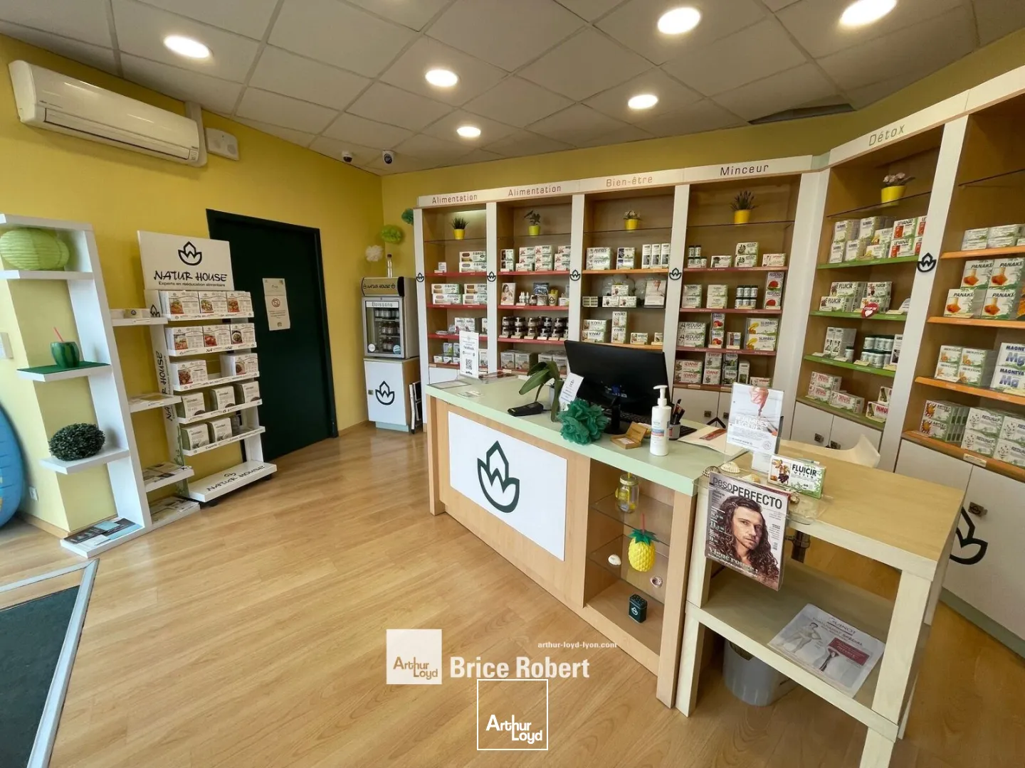 A louer - Locaux commerciaux lumineux - Meyzieu