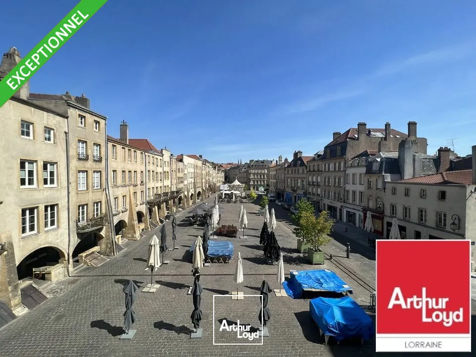 LOCAL COMMERCIAL à LOUER de 678 m²