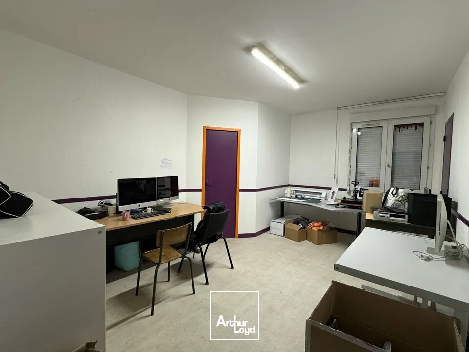 TOURS CENTRE COMMERCE A LOUER 161 M² AVEC PARKINGS PRIVATIFS