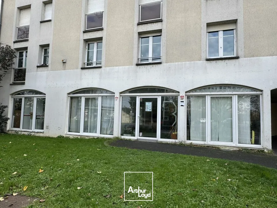 TOURS CENTRE COMMERCE A LOUER 161 M² AVEC PARKINGS PRIVATIFS