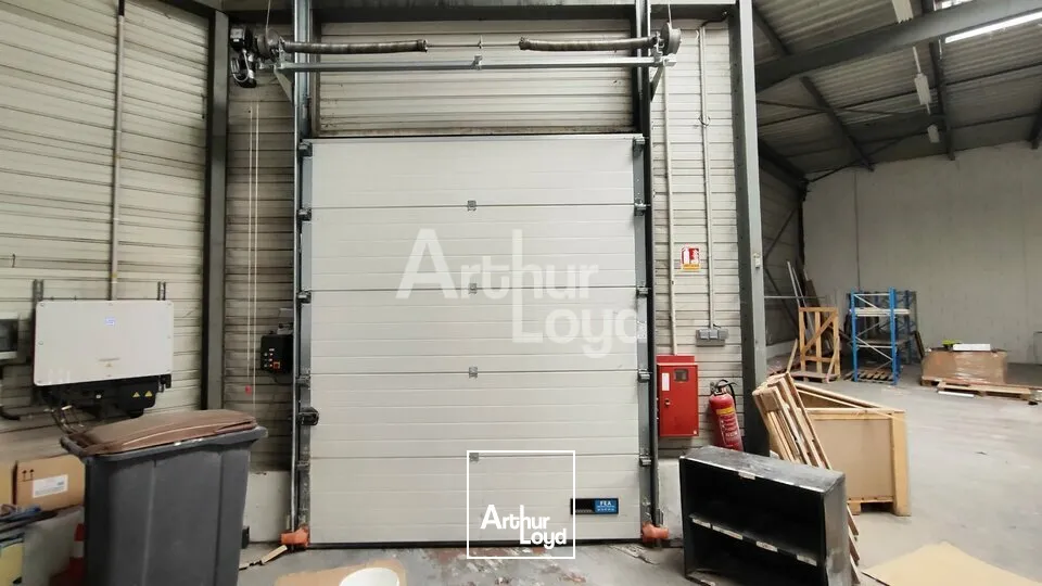 A LOUER - Local d'activités avec visibilité