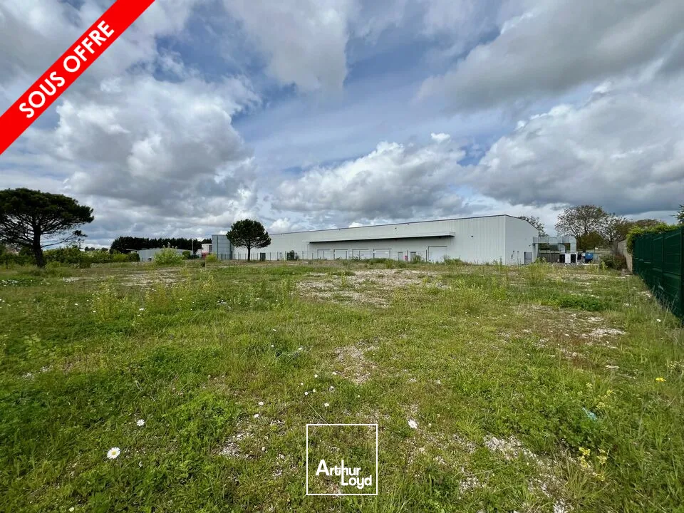 Bâtiment industriel ou logistique urbaine à SOYAUX