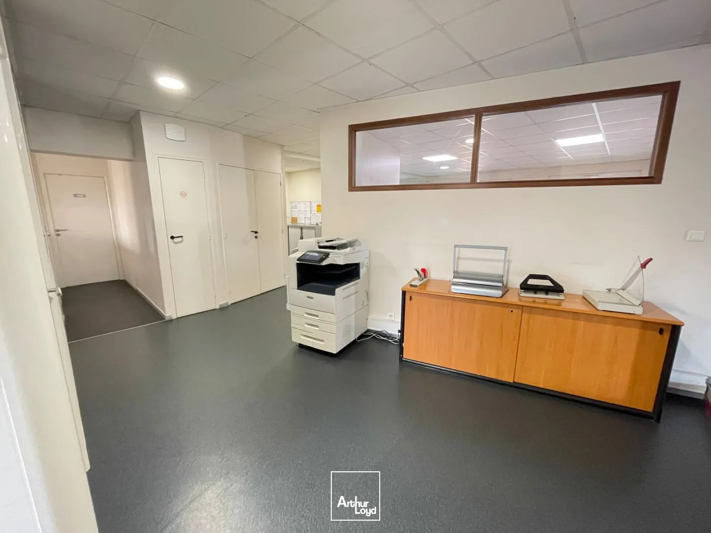 BÂTIMENT INDÉPENDANT DE BUREAUX À VENDRE-311 M²-SAINT HERBLAIN