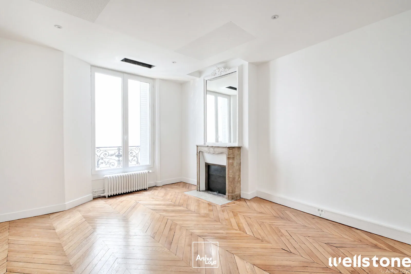 Bureaux à louer à PARIS 75008