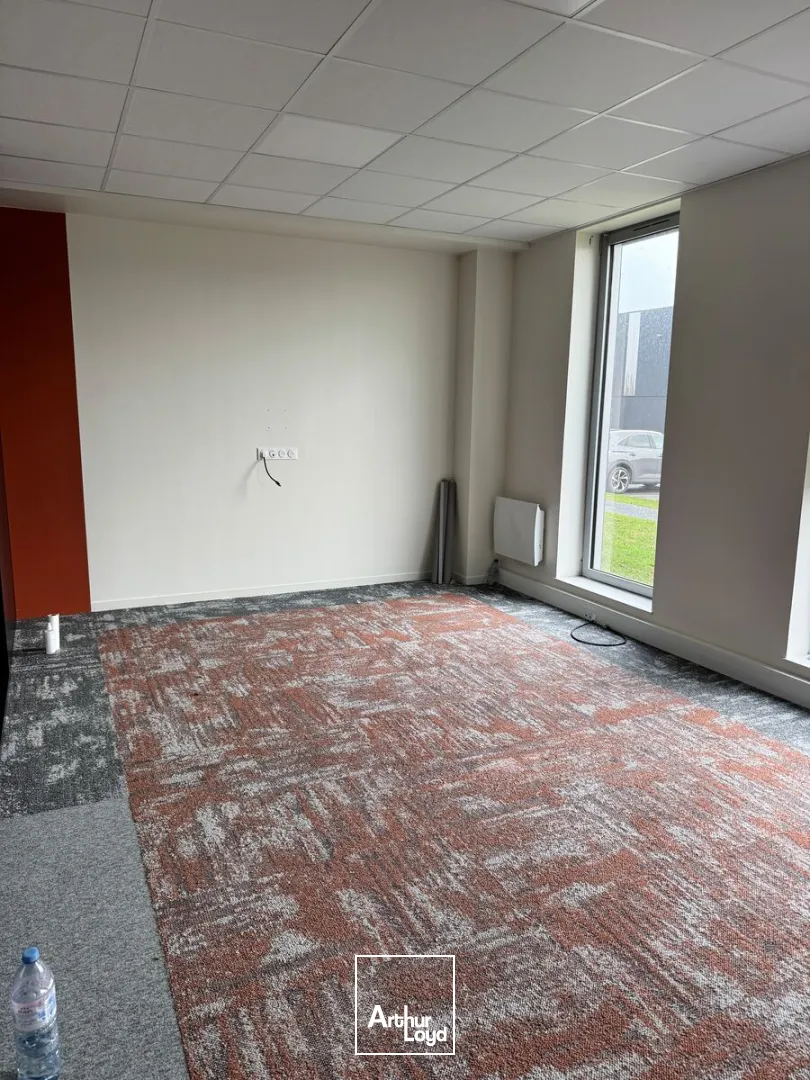 Locaux d'activité à louer à AVELIN 59710