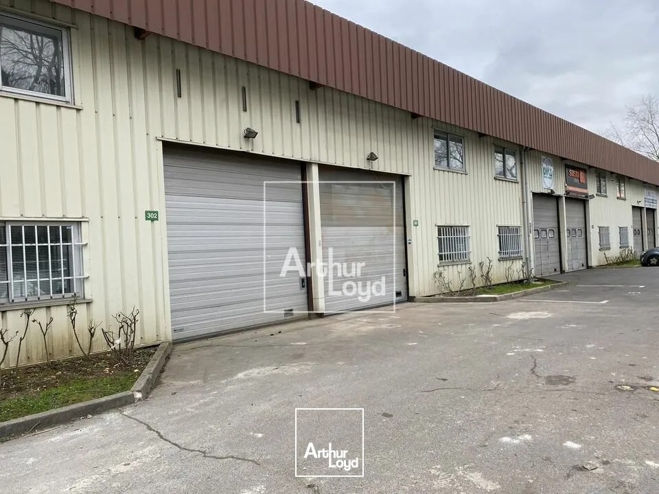 PETIT ENTREPOT LISSES A LOUER