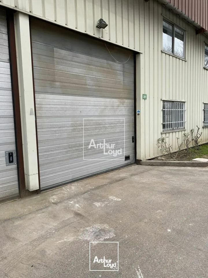 PETIT ENTREPOT LISSES A LOUER