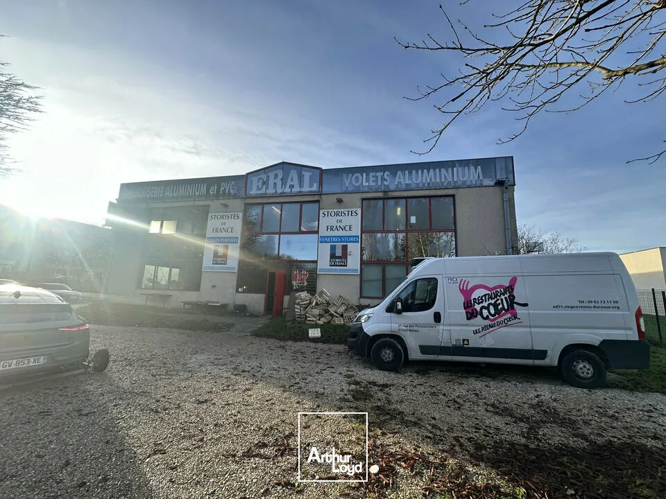 Bâtiment indépendant d'environ 860 m2 - ZONE D'ACTIVITÉ DE TAISSY