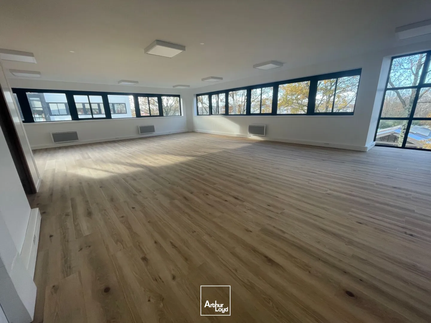 BUREAUX À LOUER-89 M²-FORUM D'ORVAULT