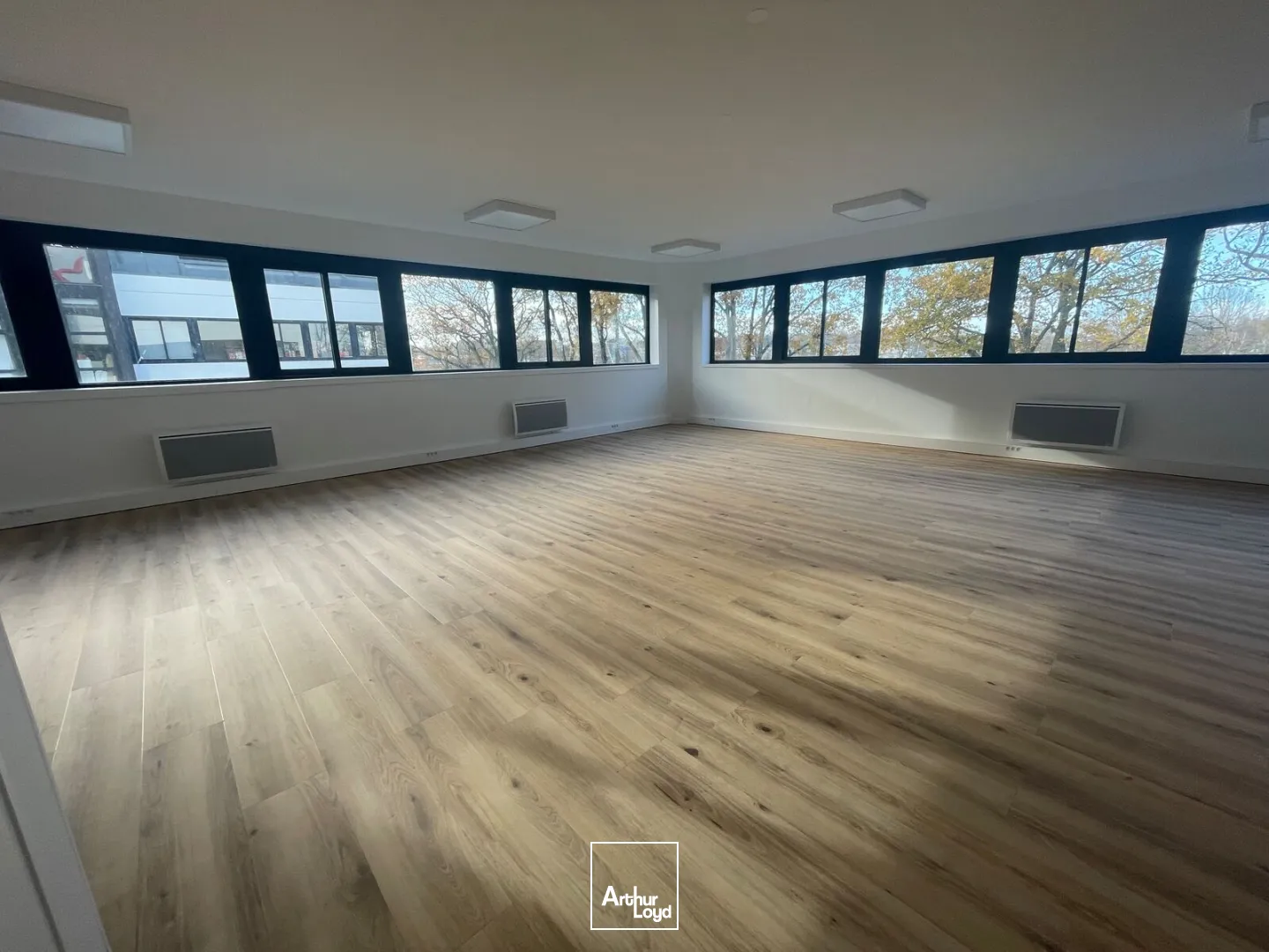 BUREAUX À LOUER-89 M²-FORUM D'ORVAULT