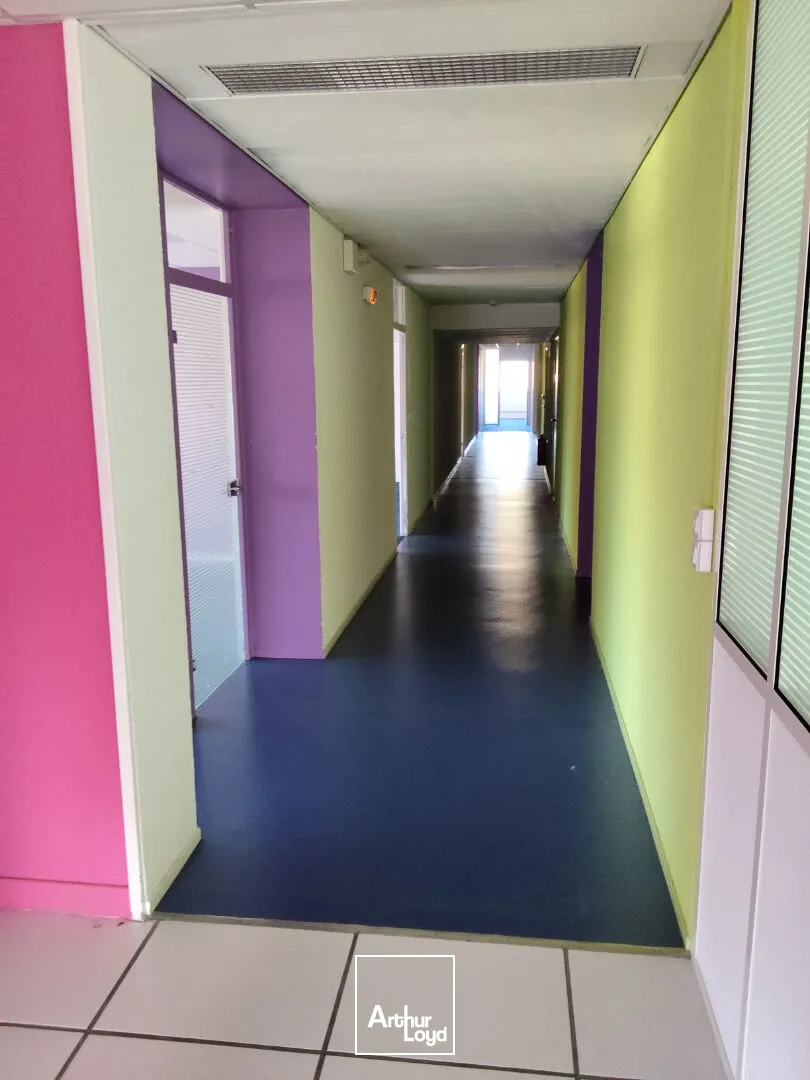 À LOUER - IMMEUBLE DE BUREAUX & ACTIVITÉ - 680 m²