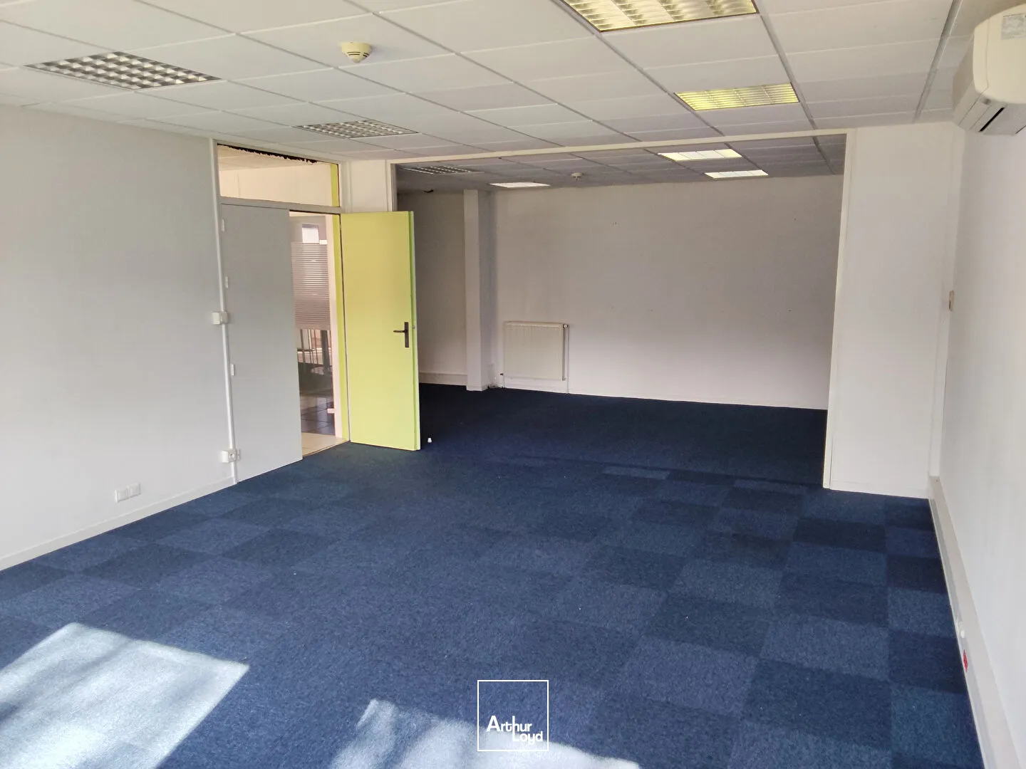 À LOUER - IMMEUBLE DE BUREAUX & ACTIVITÉ - 680 m²