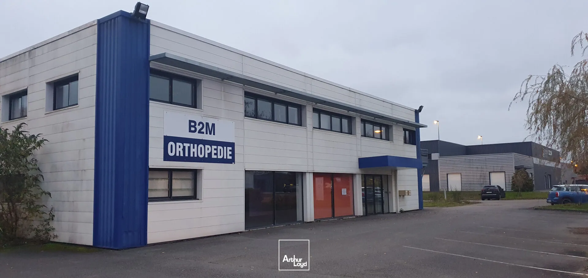 A VENDRE - LIMOGES secteur Chenieux - bureaux de 825 m² avec parking