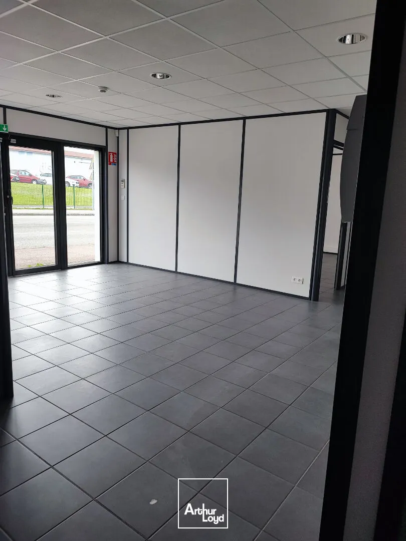 A VENDRE - LIMOGES secteur Chenieux - bureaux de 825 m² avec parking