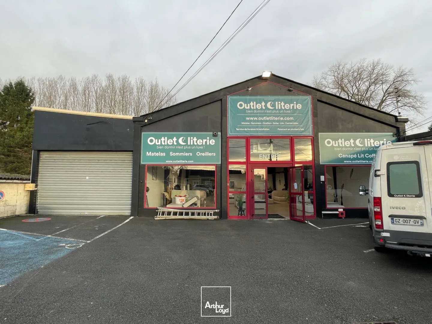 A LOUER 580m2 divisible -Local commercial AUCHY LES MINES ,axe Lille Béthune