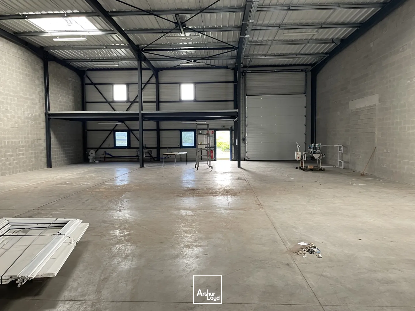 Artoipole Arras - Bâtiment avec quais- A louer